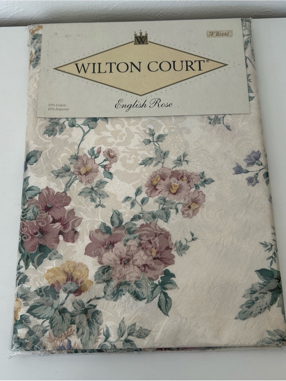 NEW- Wilton Court English Rose 70” Round Tablecloth, Cream w Colored Flowers